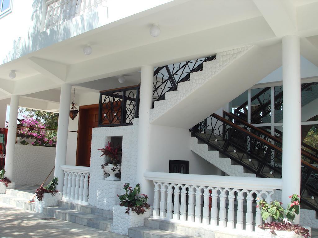 New Dodoma Hotel Экстерьер фото